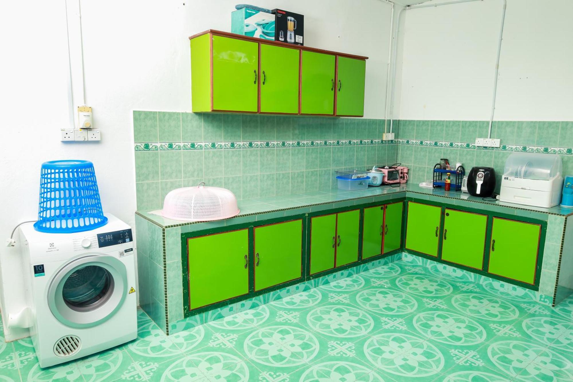 D'Bali Homestay - Private Swimming Pool, Netflix, Internet Wifi ,Cuckoo, Internet Wifi , Dryer, Washing Machine, Aircond Setiap Bilik & Ruang Tamu Pasir Puteh Exterior foto